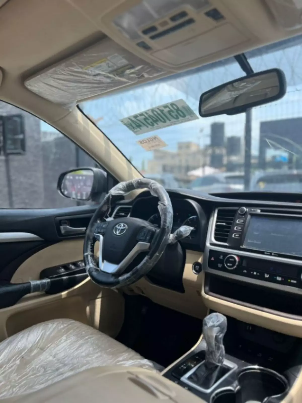 interiorFront