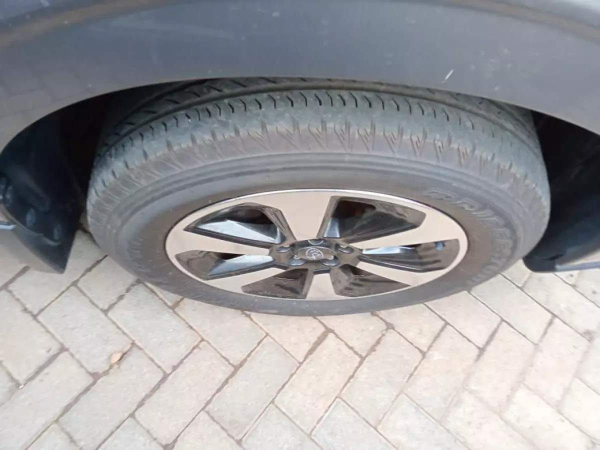 tyre2