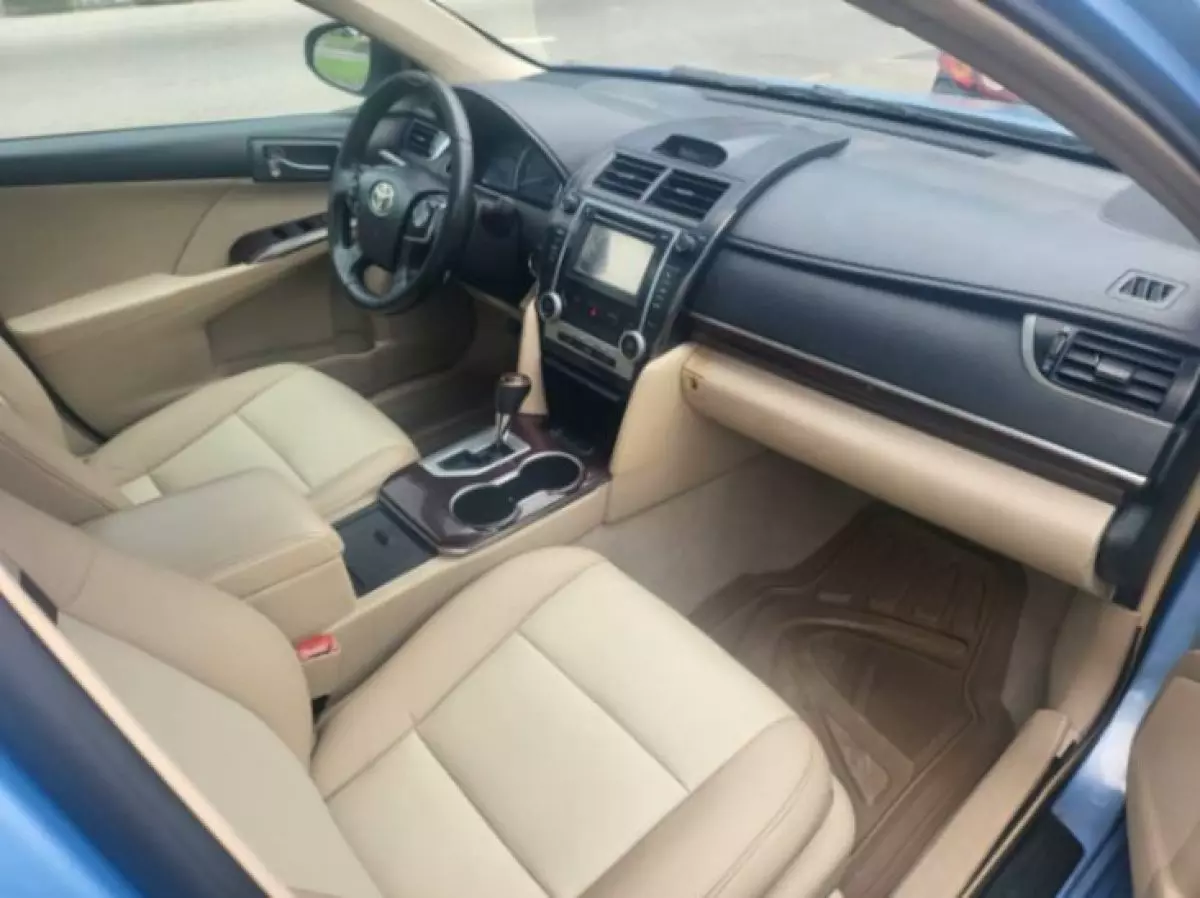 interiorFront