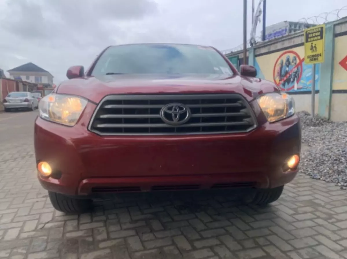 Toyota Highlander - 2010