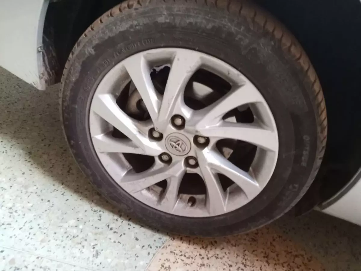 tyre0