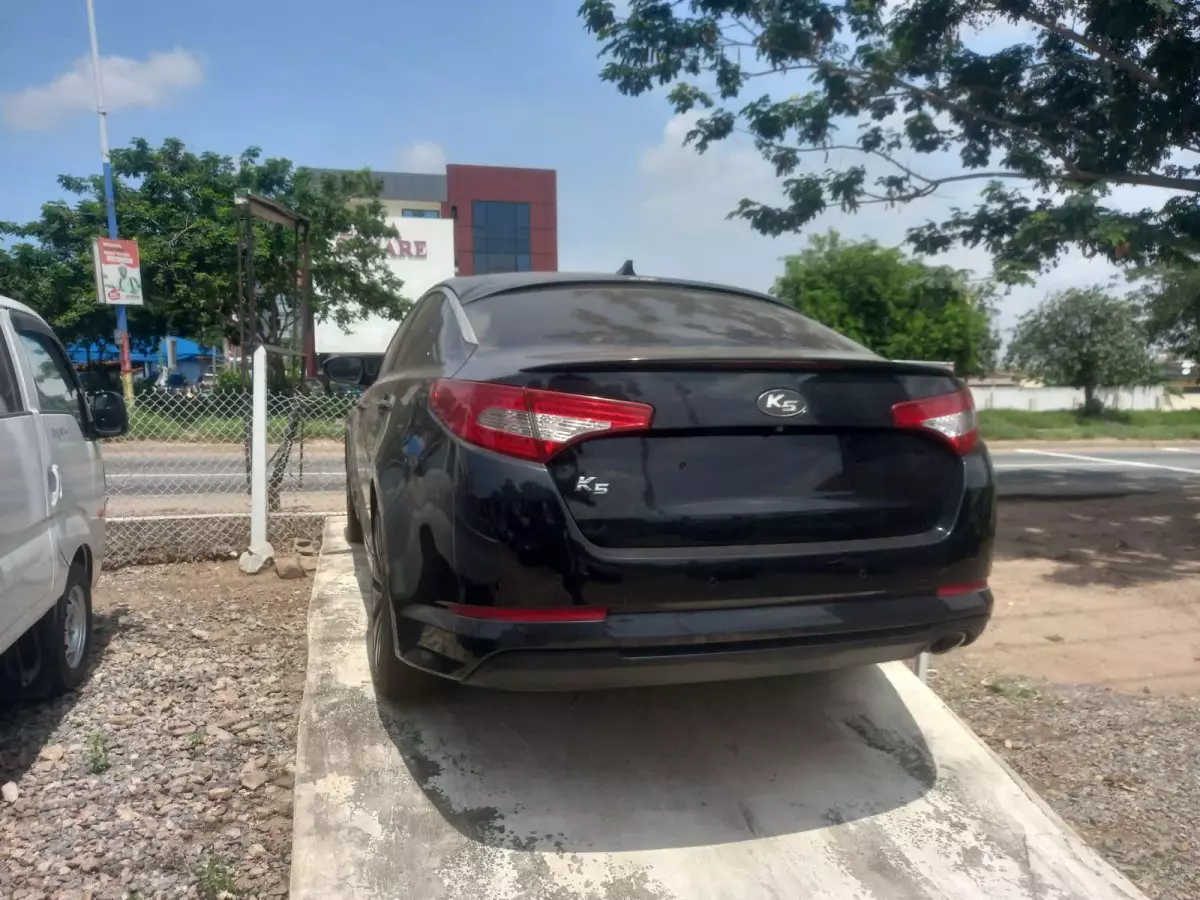 car Left Back
