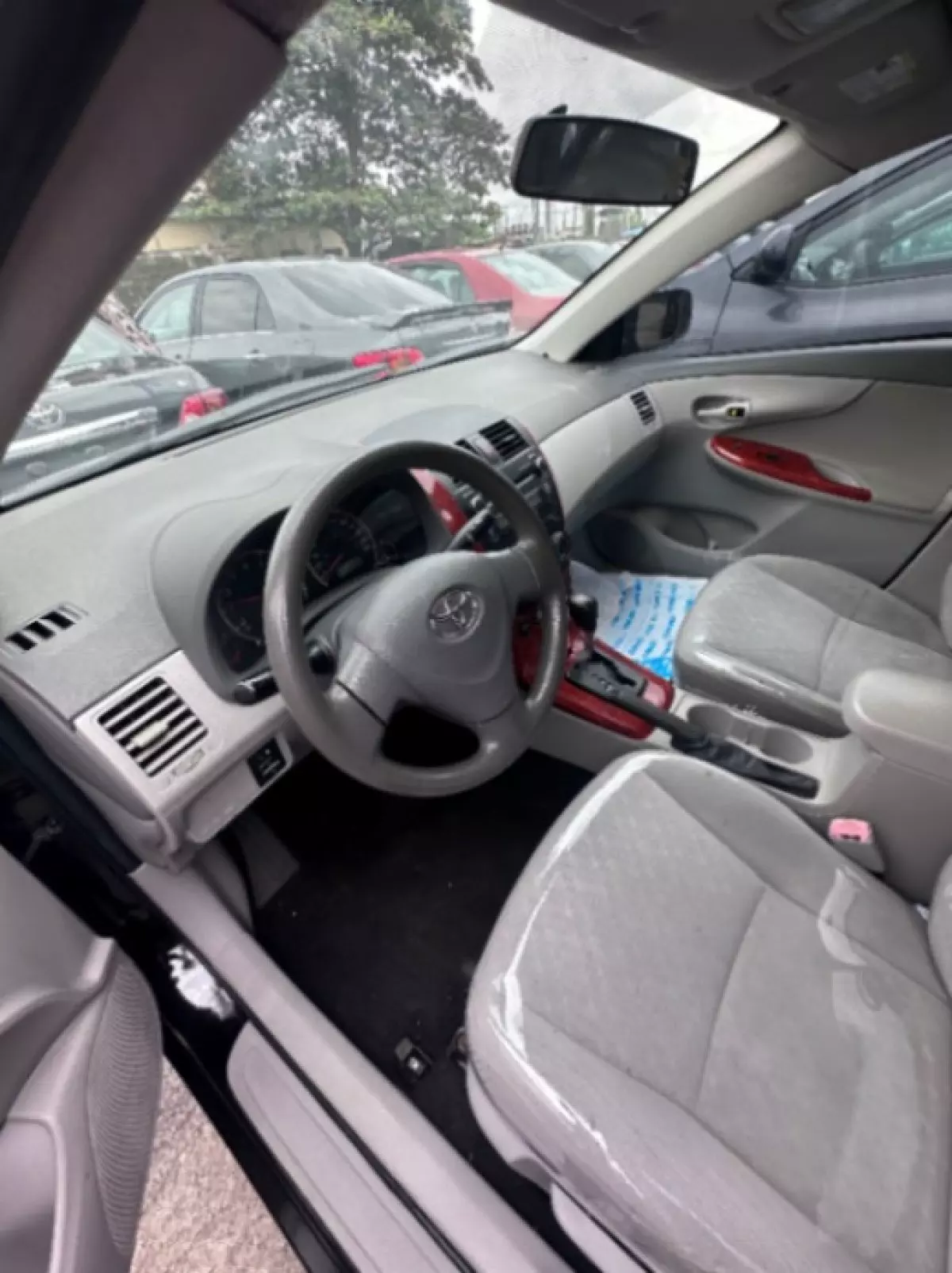 interiorFront