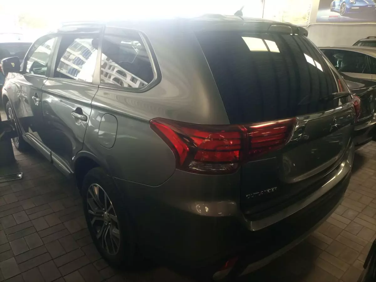 car Left Back