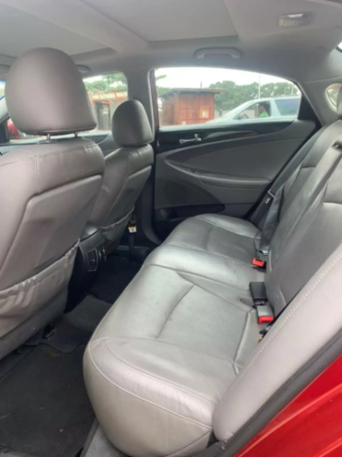 interiorBack
