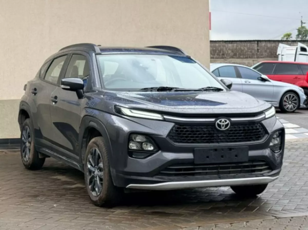 Toyota Urban Cruiser - 2024