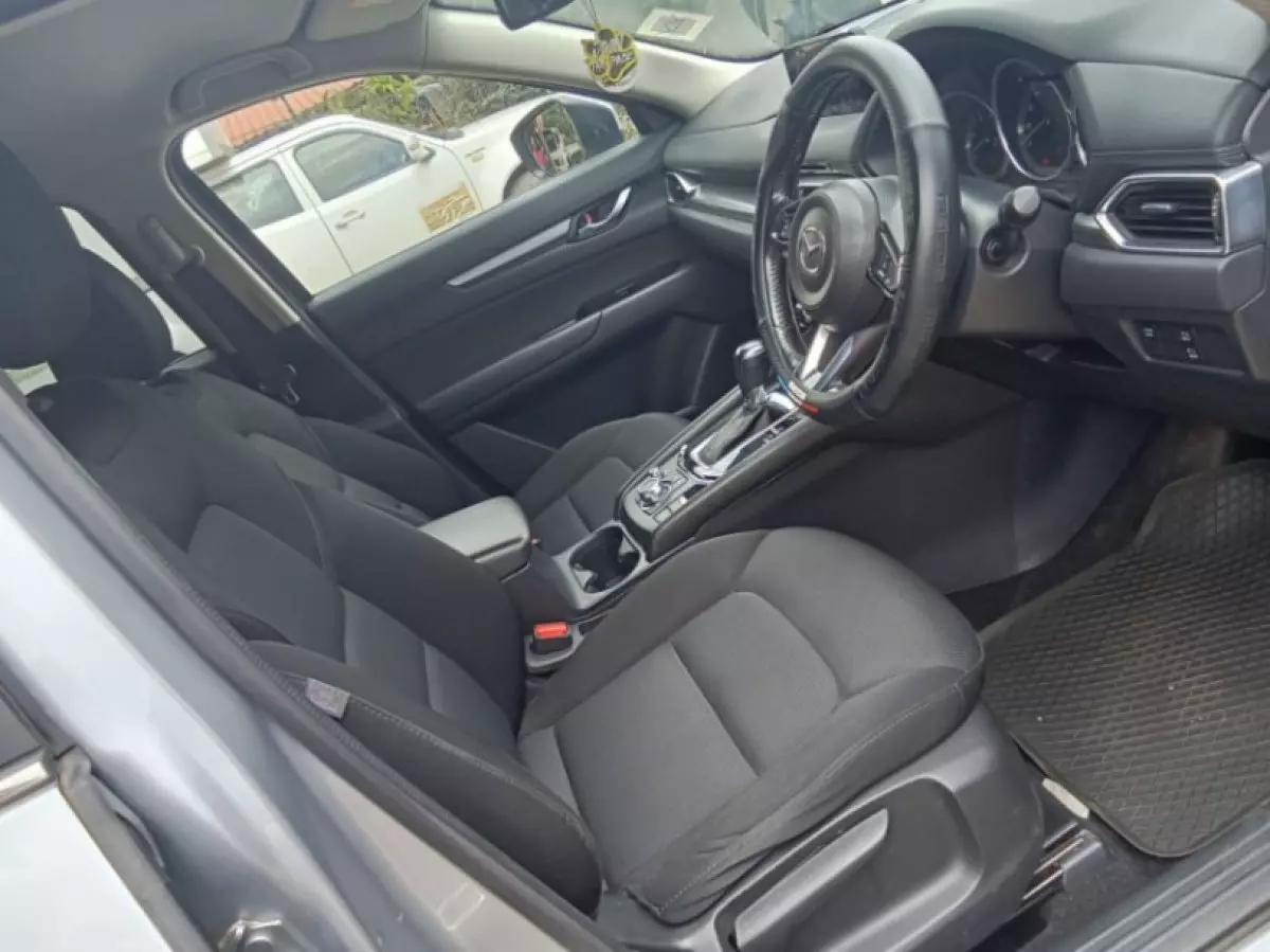 interiorFront