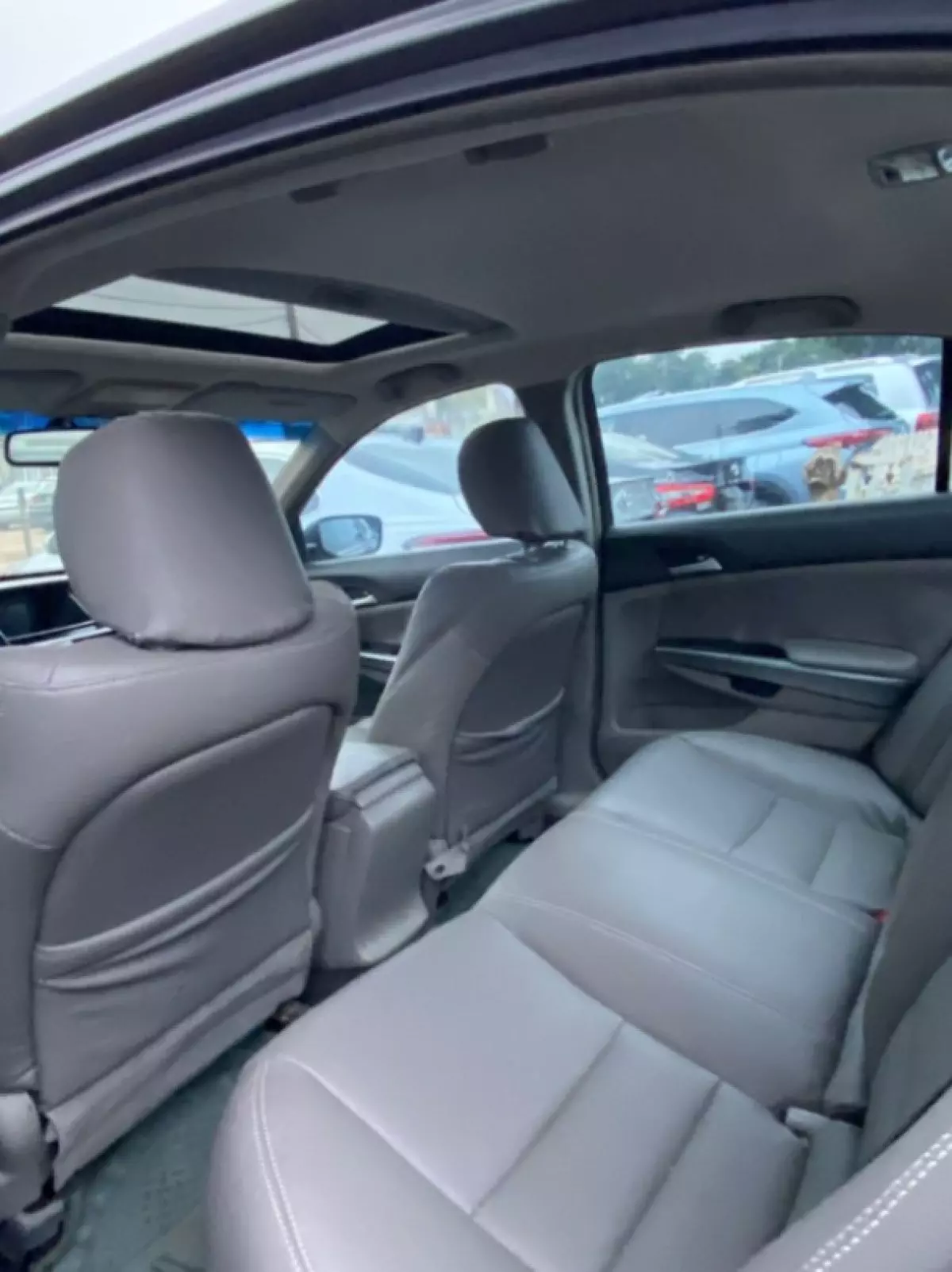 interiorBack