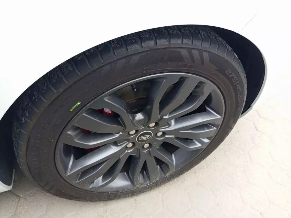 tyre0