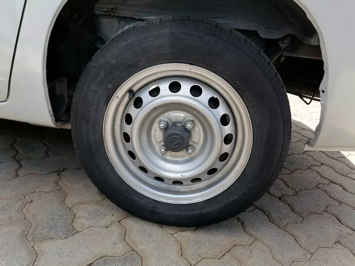 tyre1