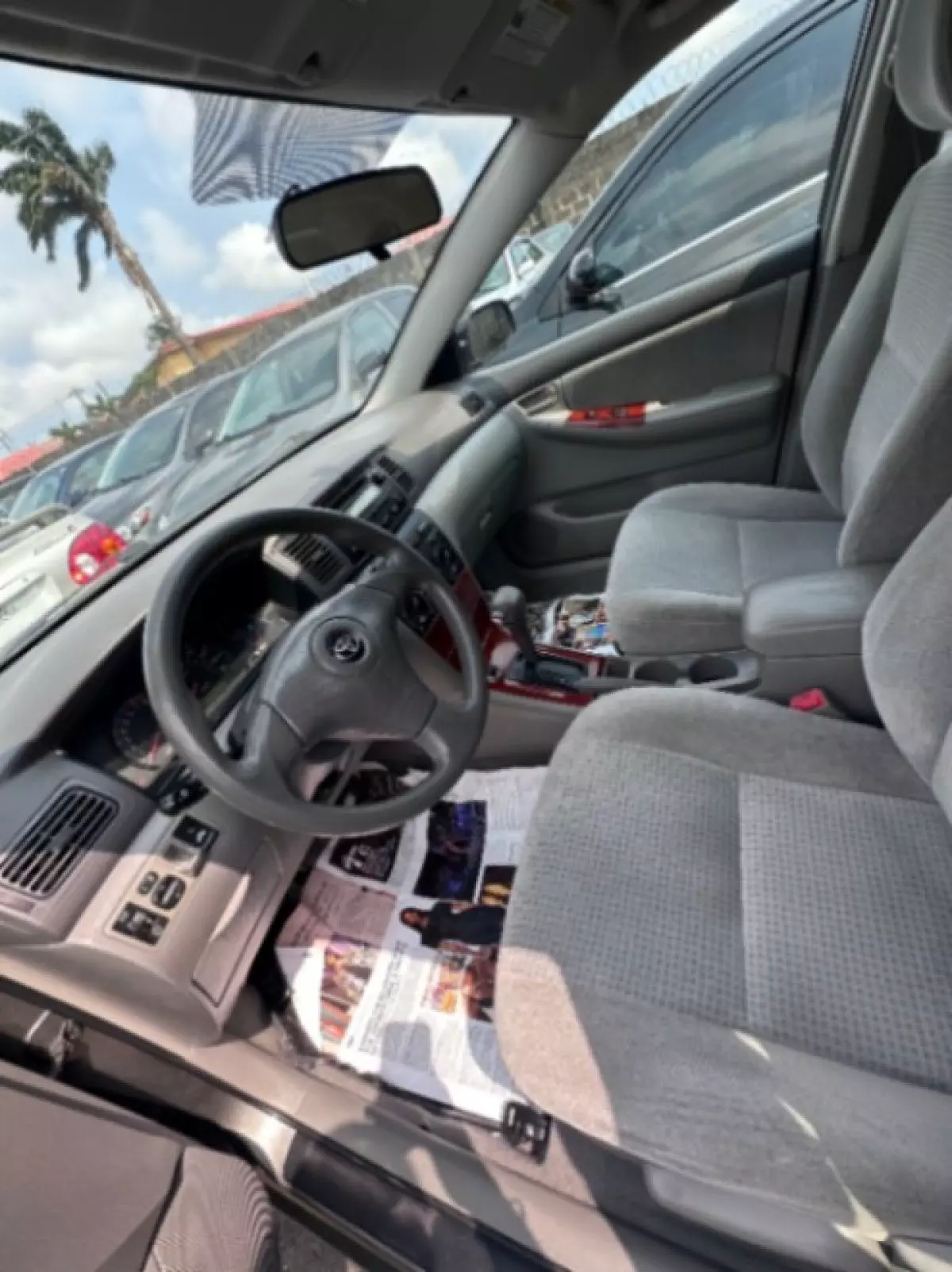interiorFront