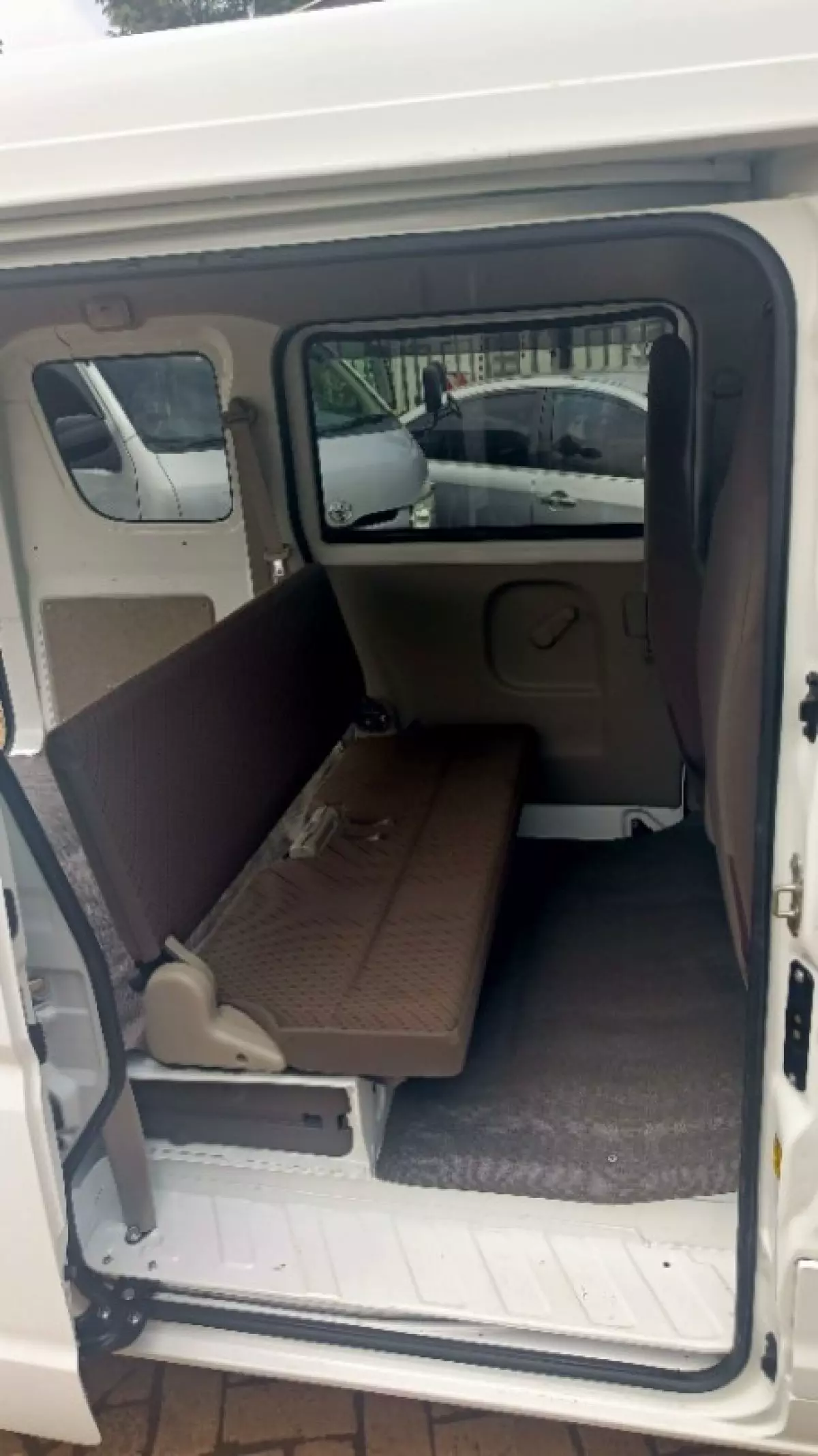 interiorBack