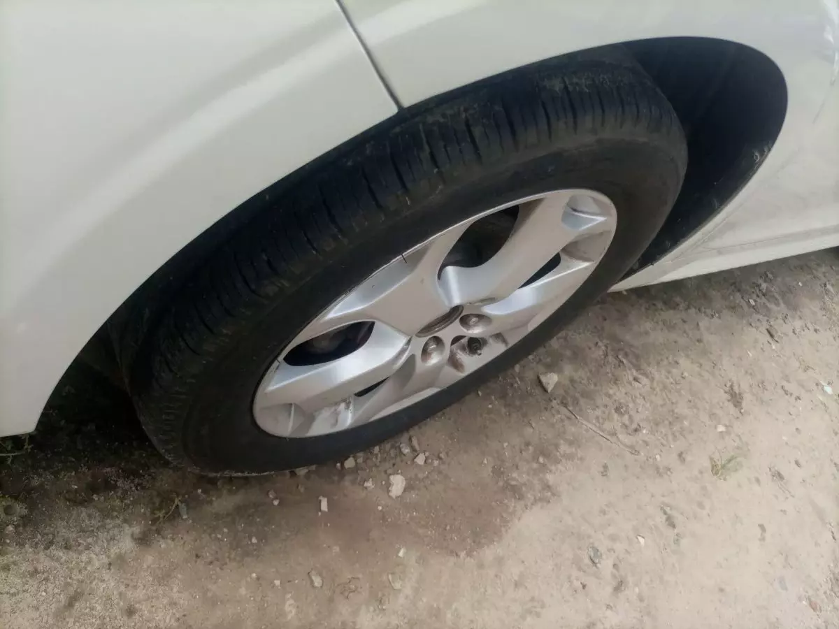 tyre0