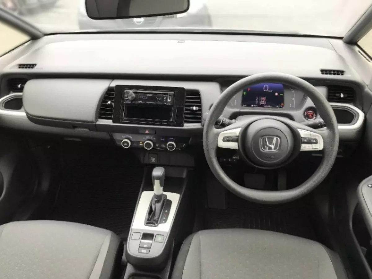 interiorFront