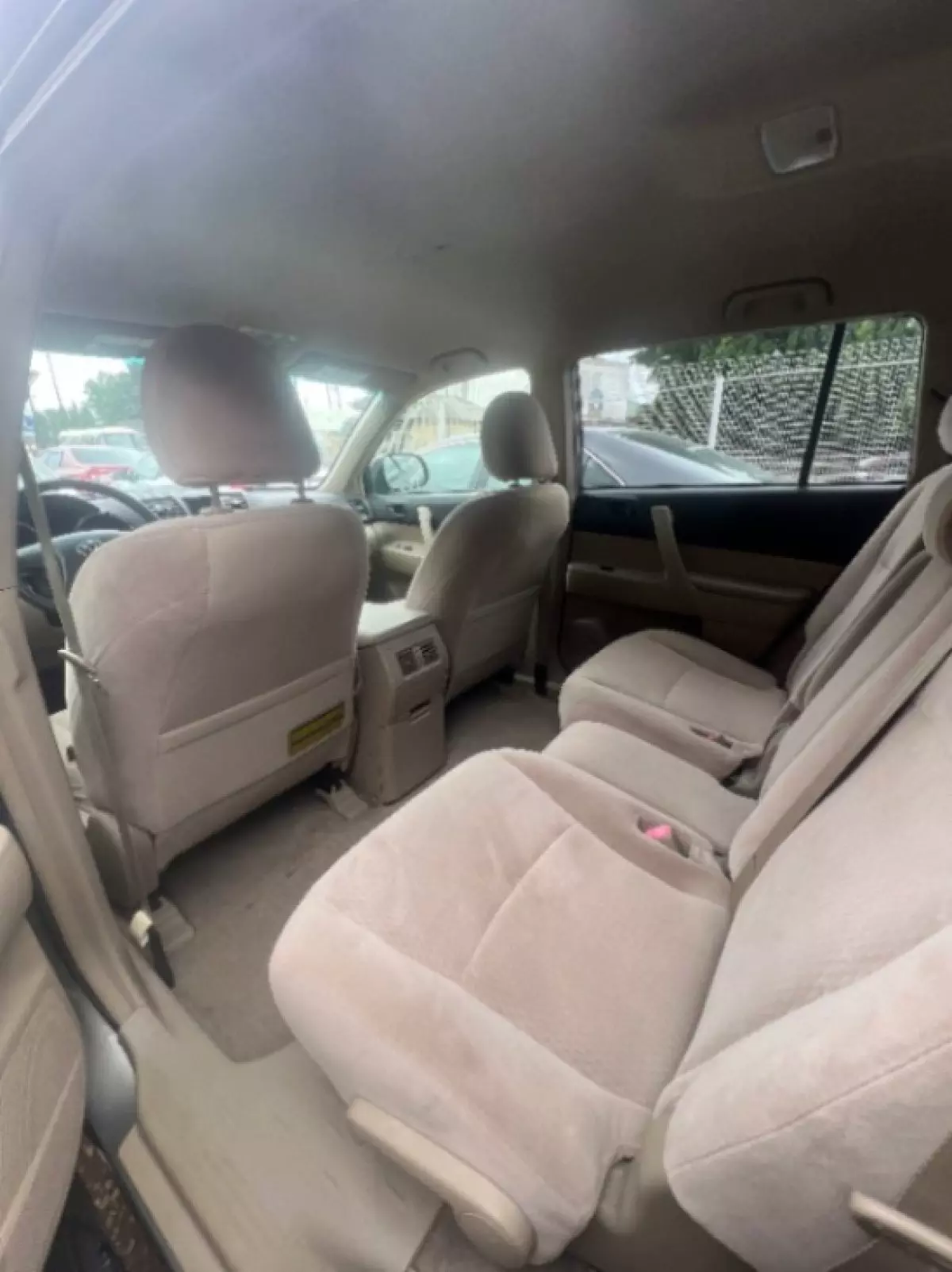 interiorBack
