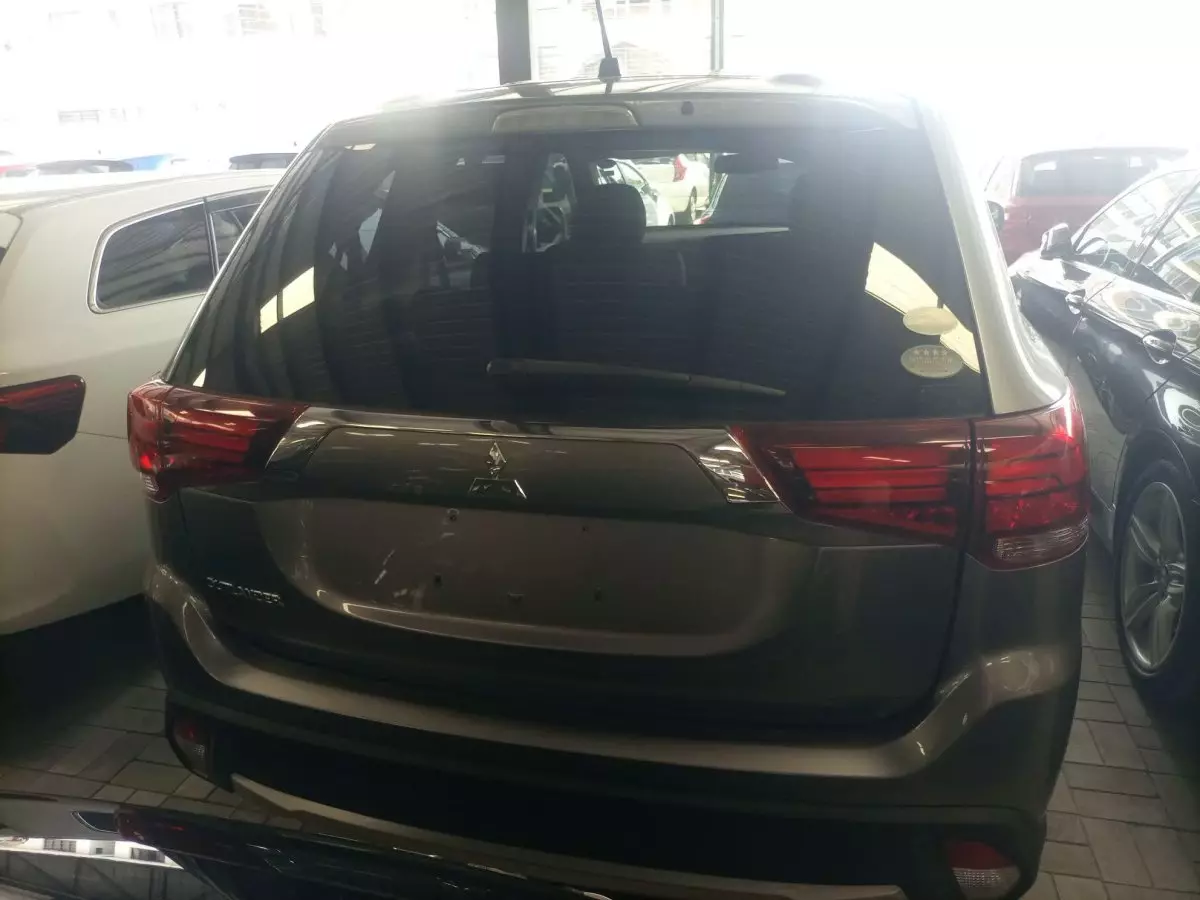 car Back