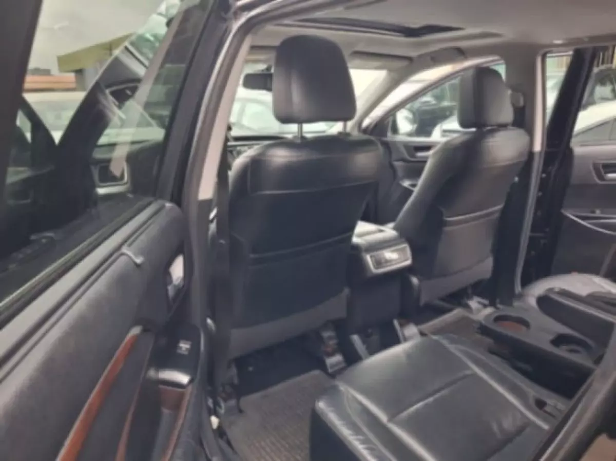 interiorBack