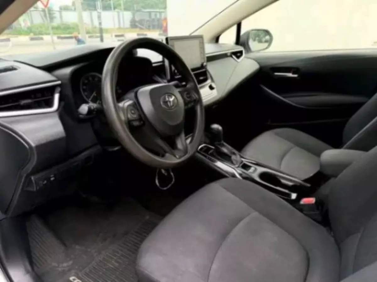 interiorFront