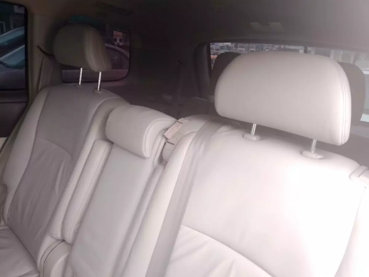 interiorBack