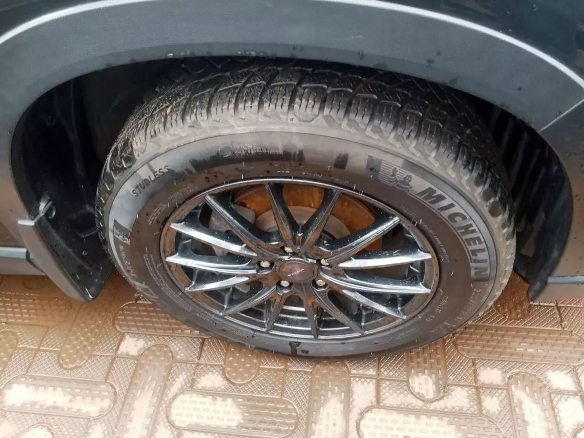tyre2