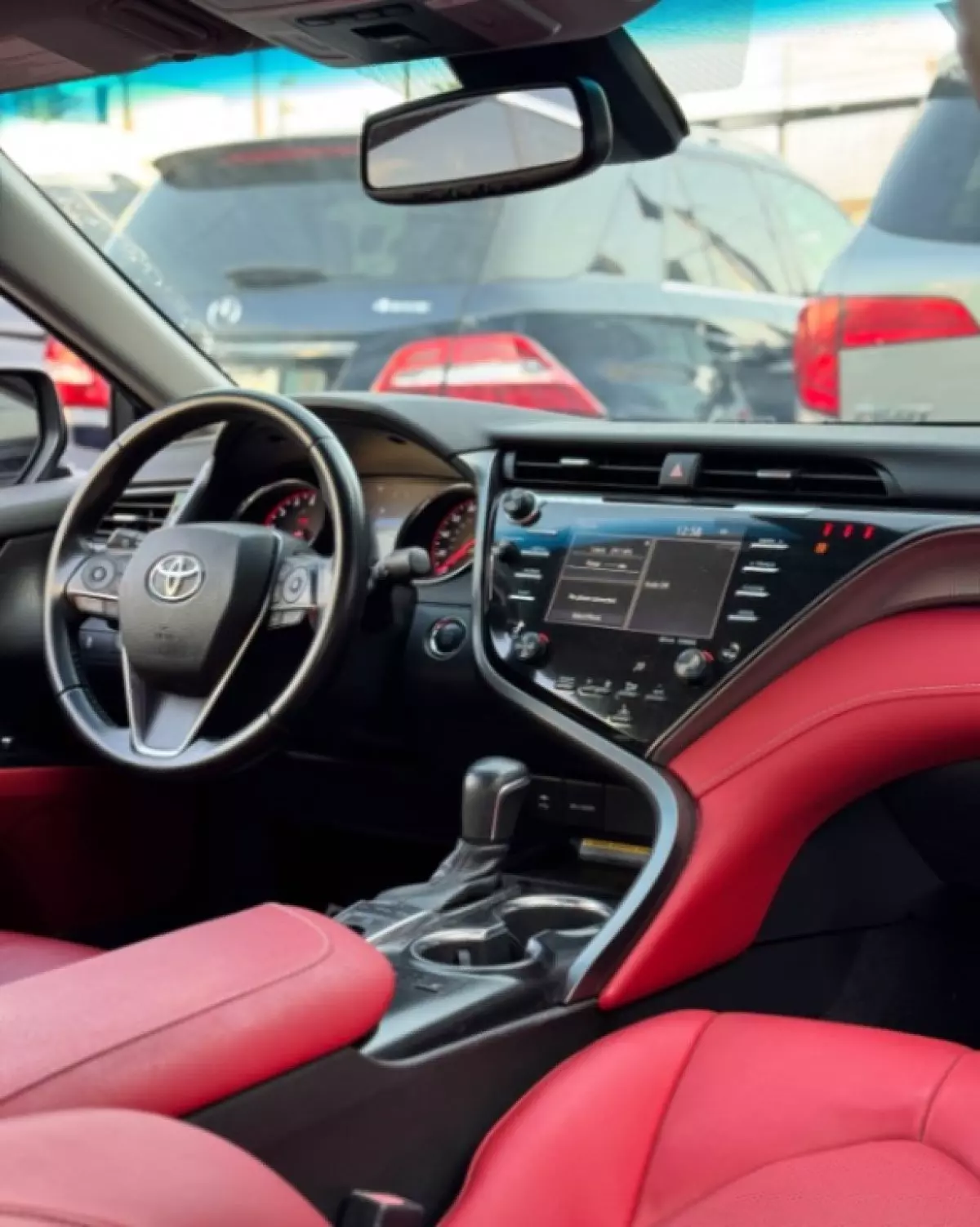 interiorFront