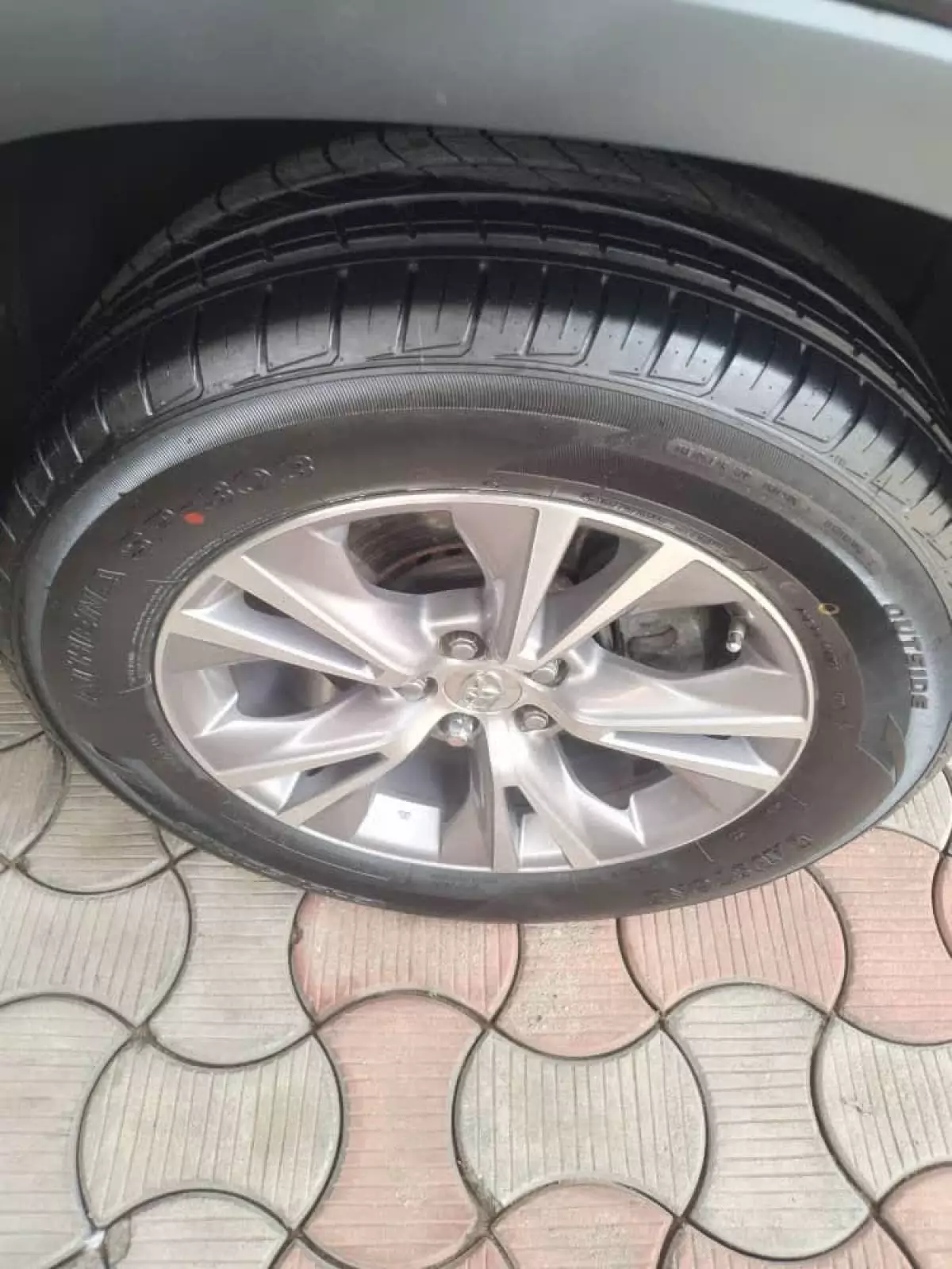 tyre2