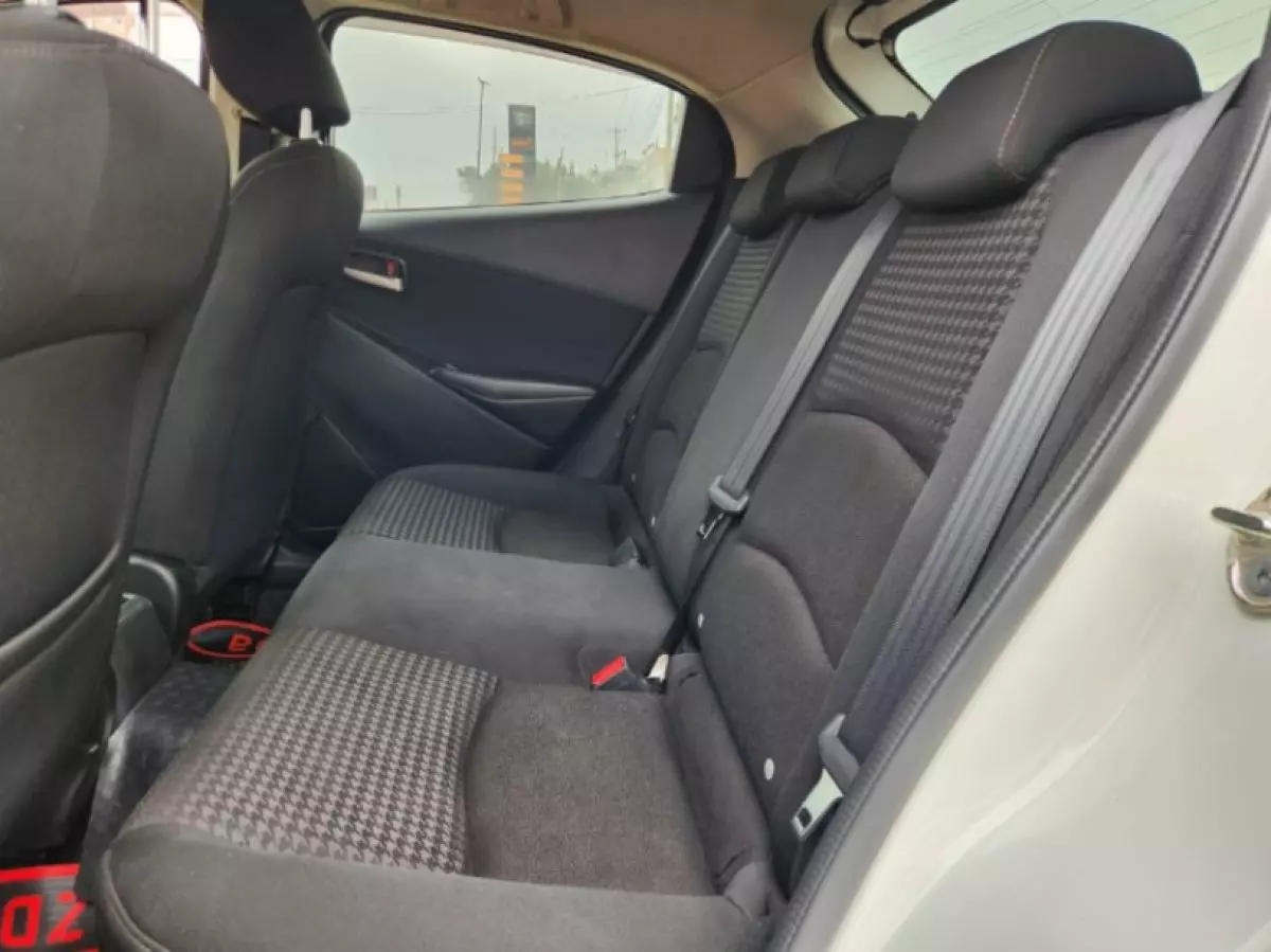 interiorBack