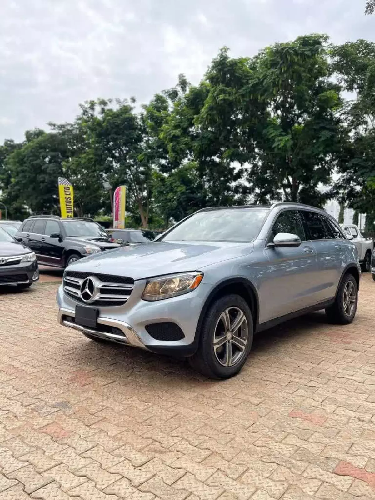 Mercedes-Benz GLC 300 - 2016