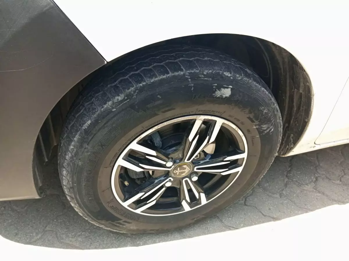 tyre3