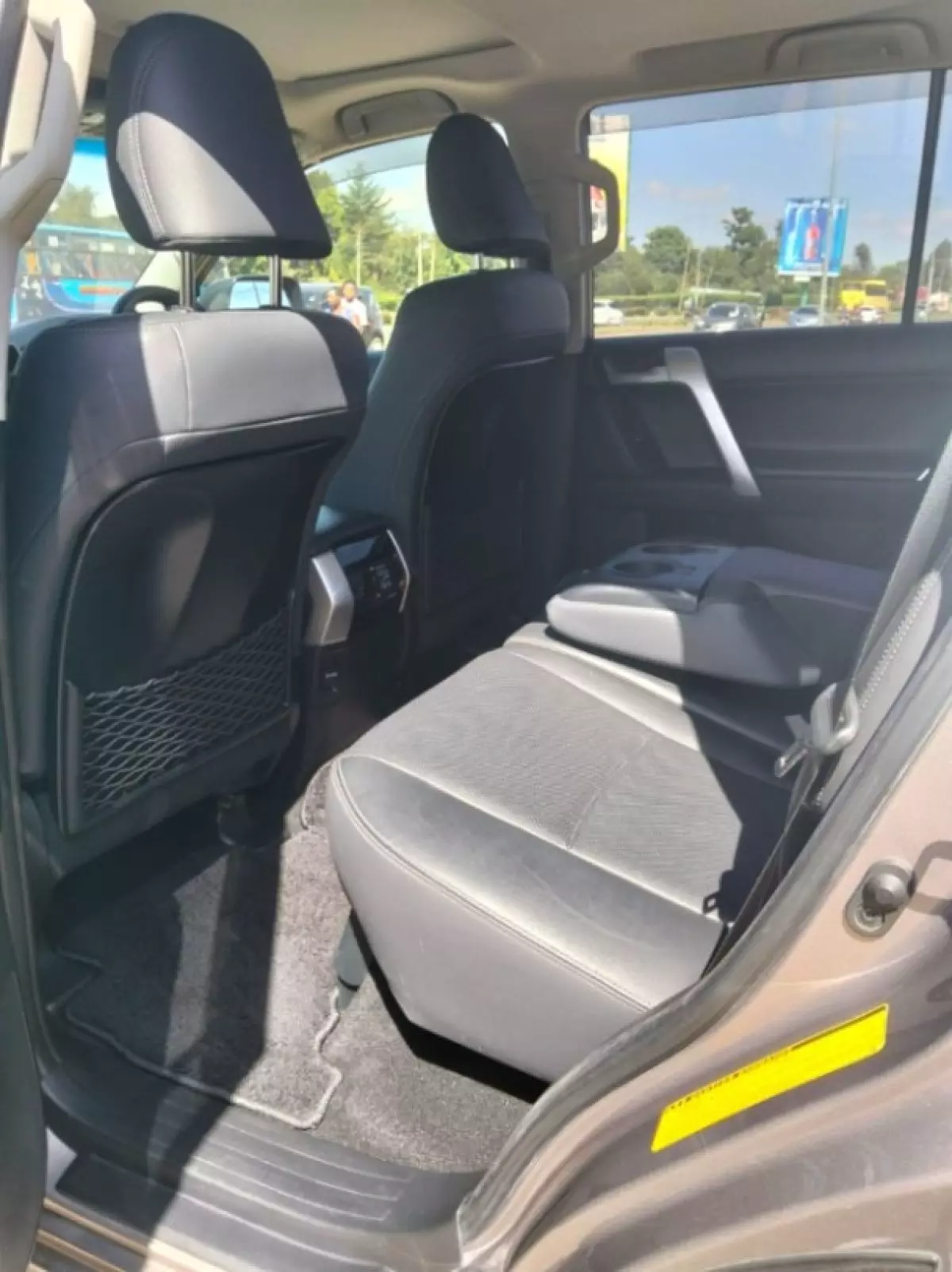 interiorBack