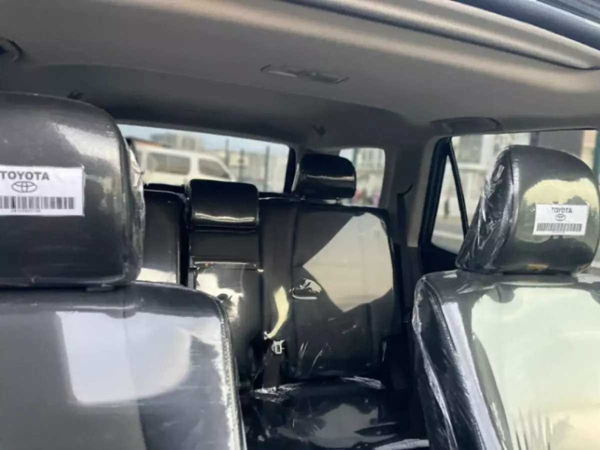 interiorBack