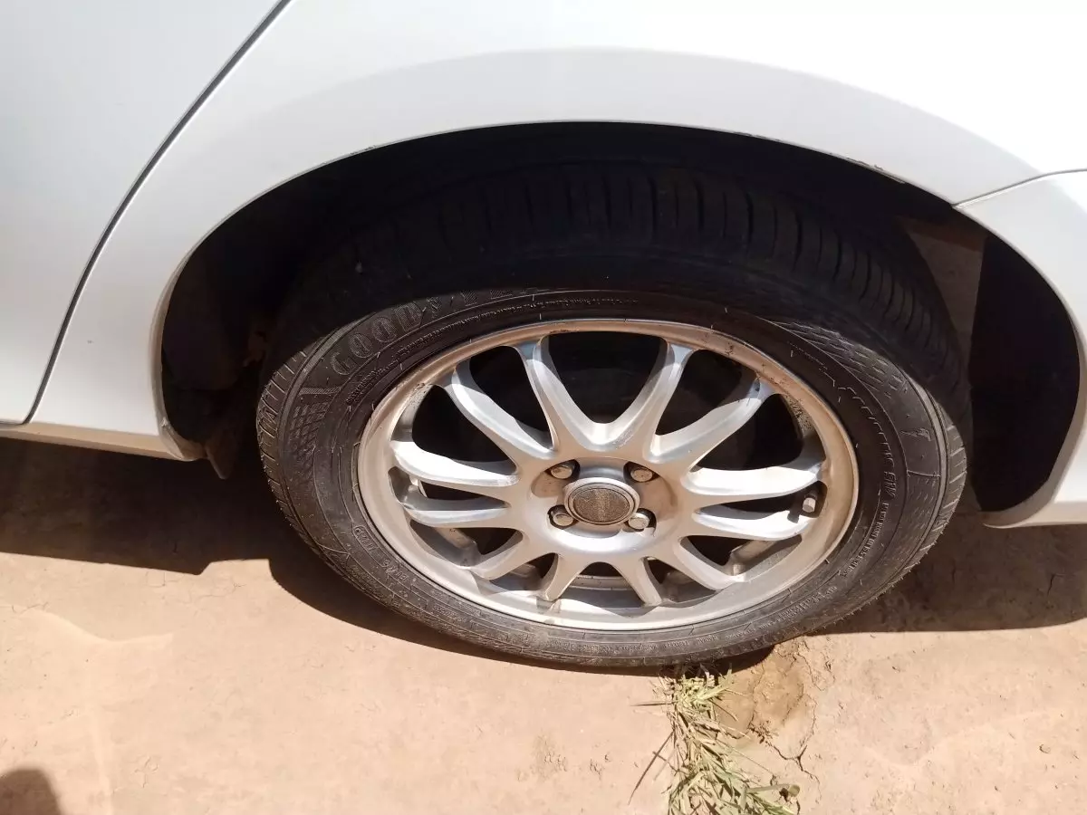 tyre1