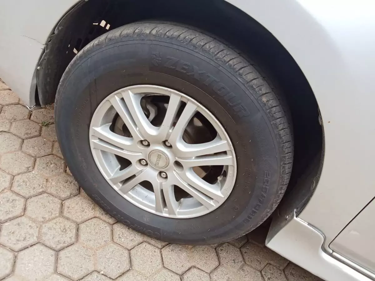 tyre2