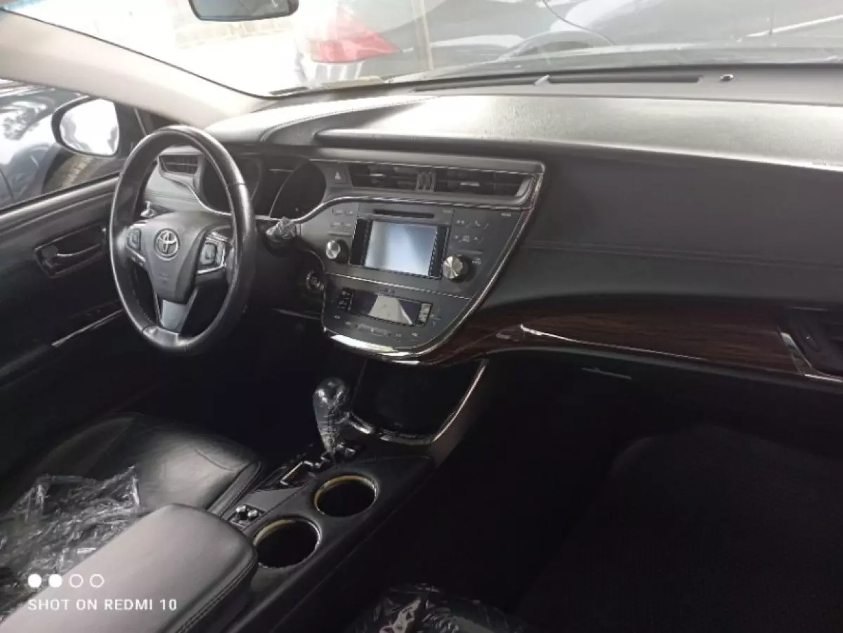 interiorFront