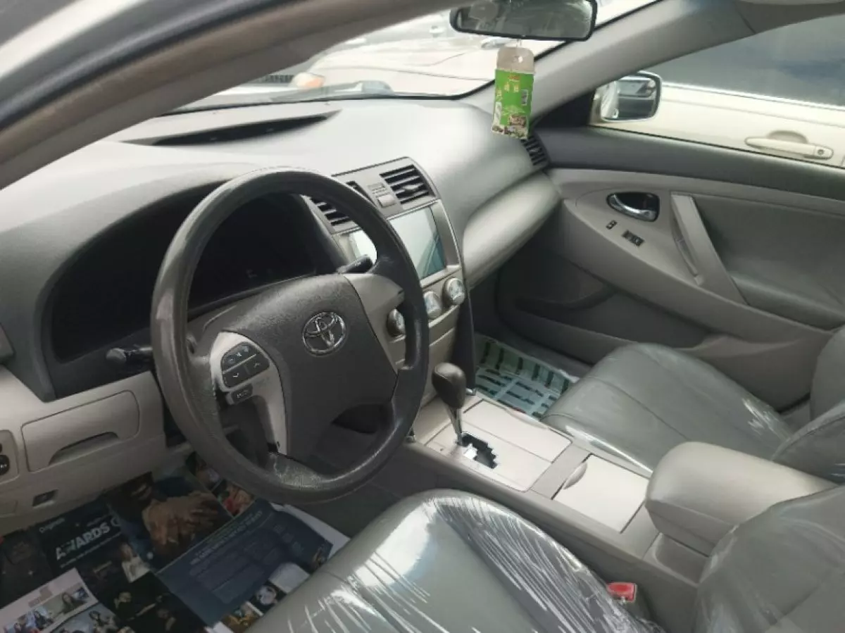 interiorFront