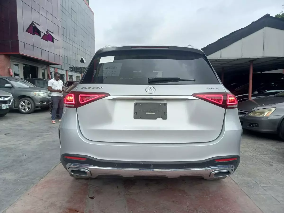 car Back