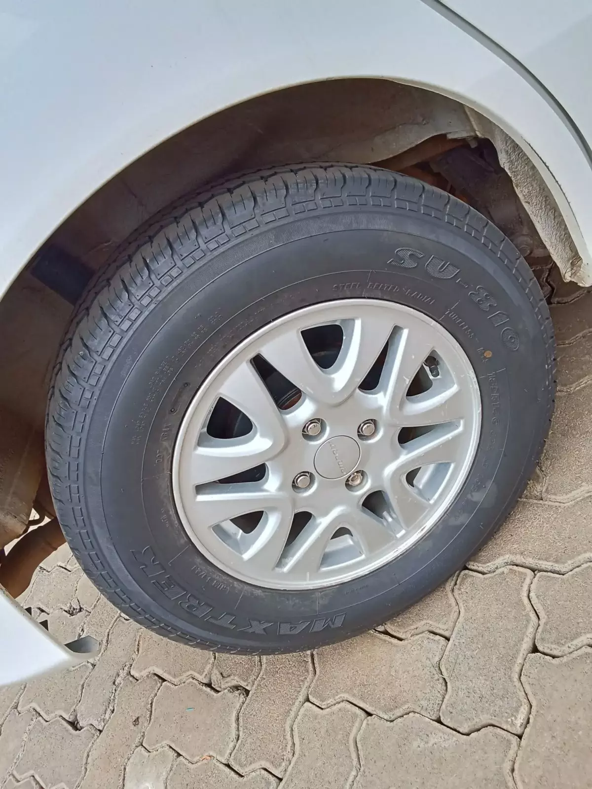 tyre2