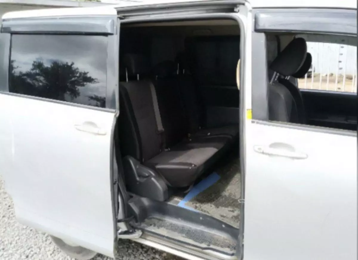 interiorBack