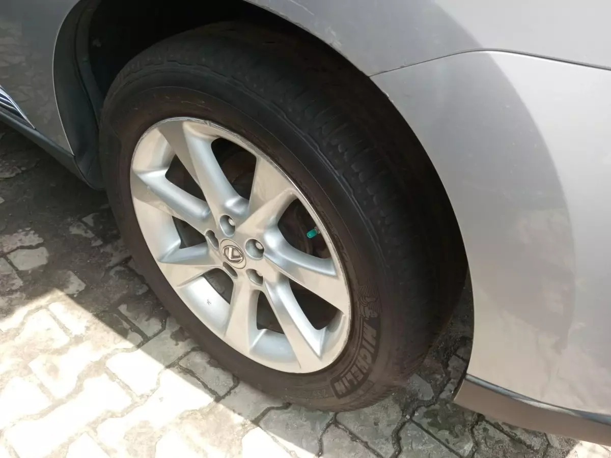 tyre1