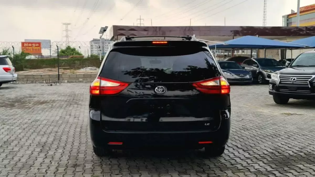 car Back