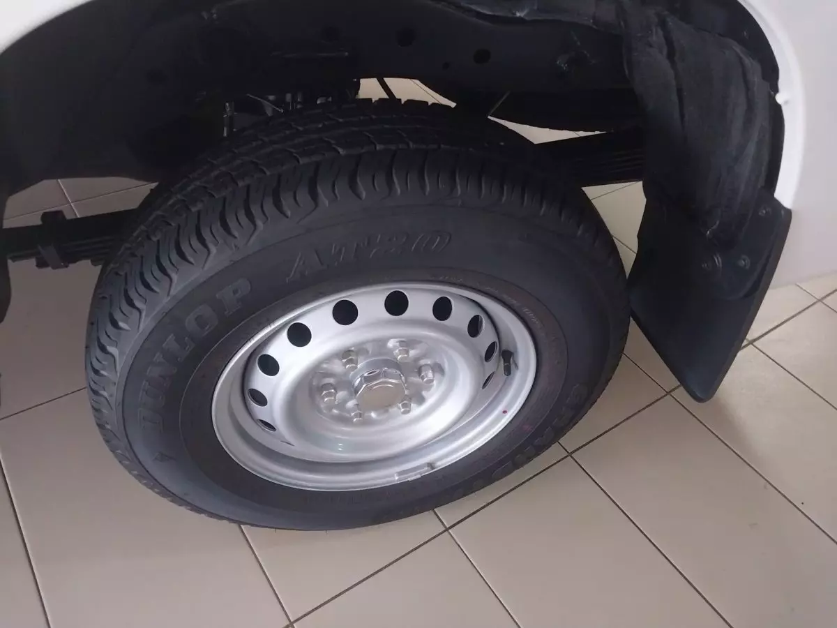 tyre1