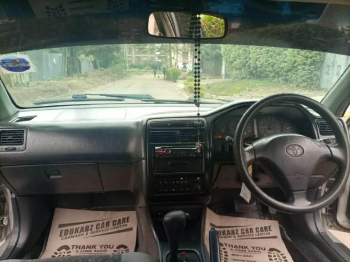 interiorFront