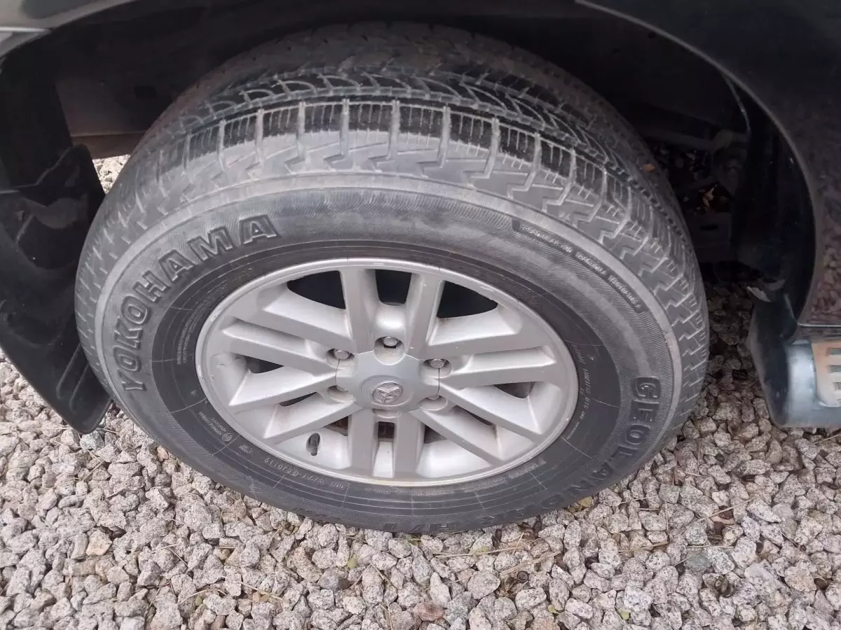 tyre2