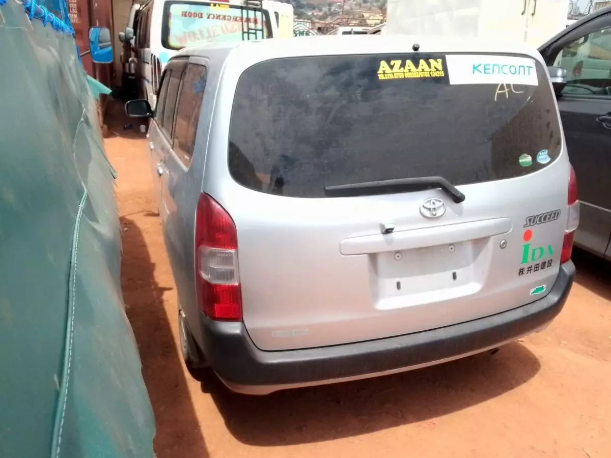 car Right Back