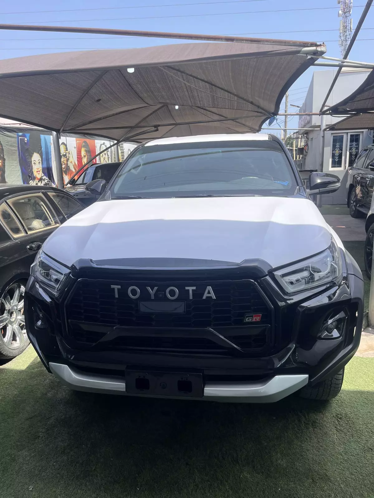 Toyota Hilux - 2023