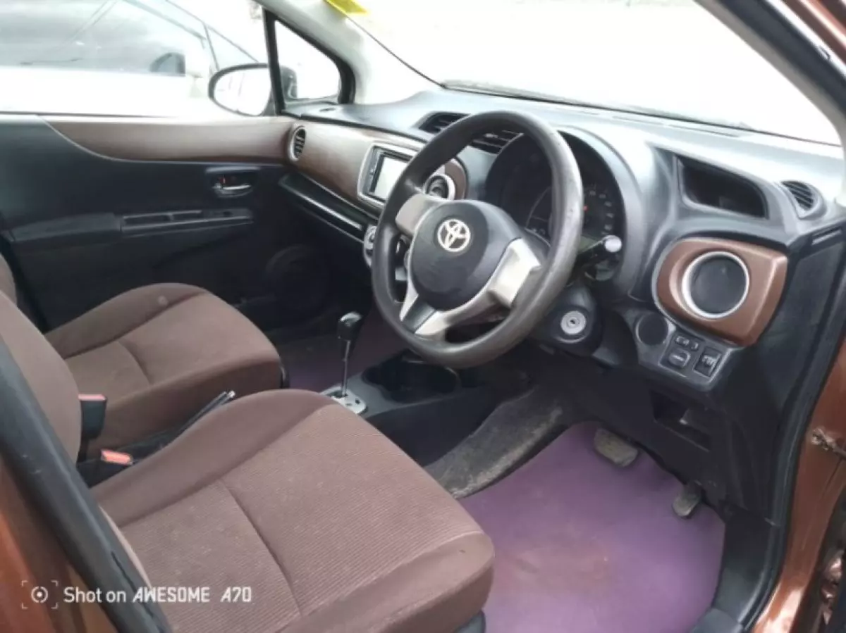 interiorFront