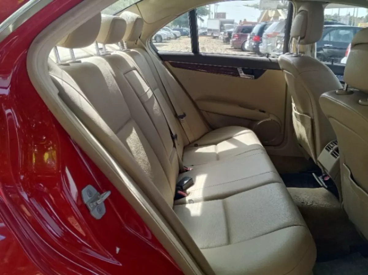 interiorBack