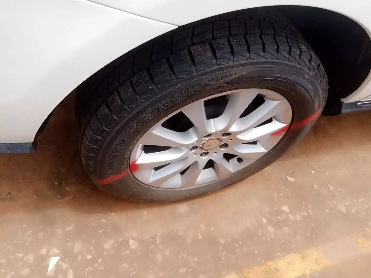 tyre1