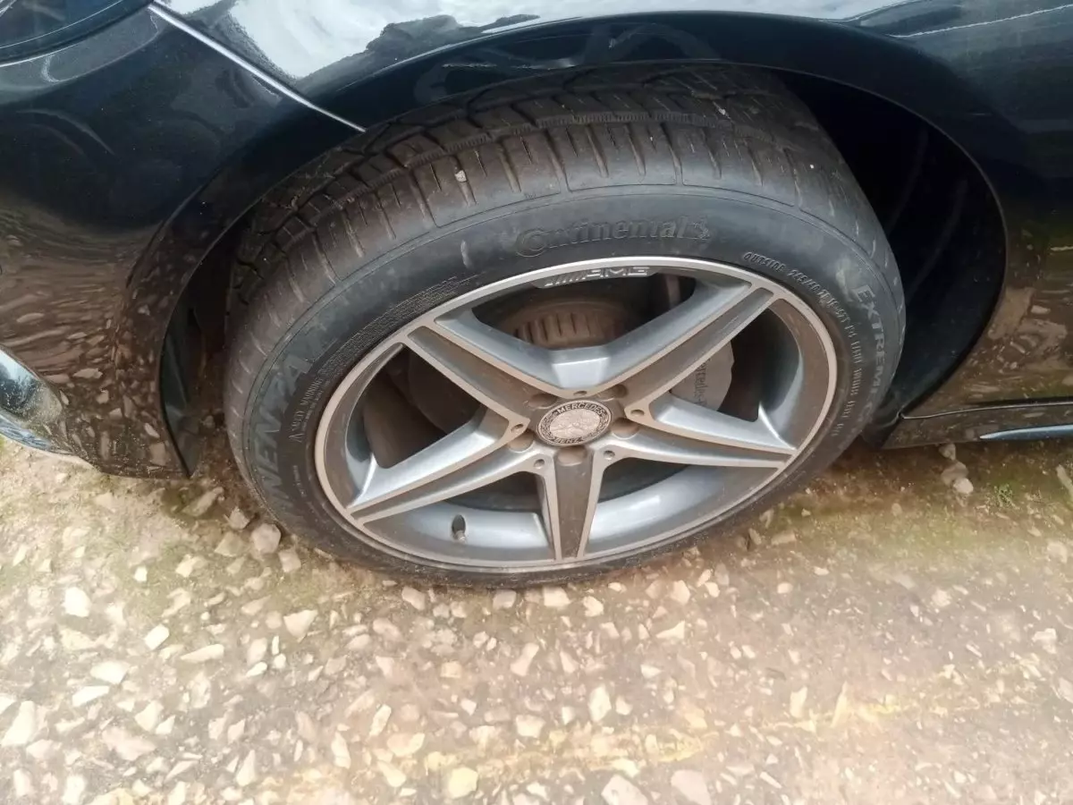 tyre1