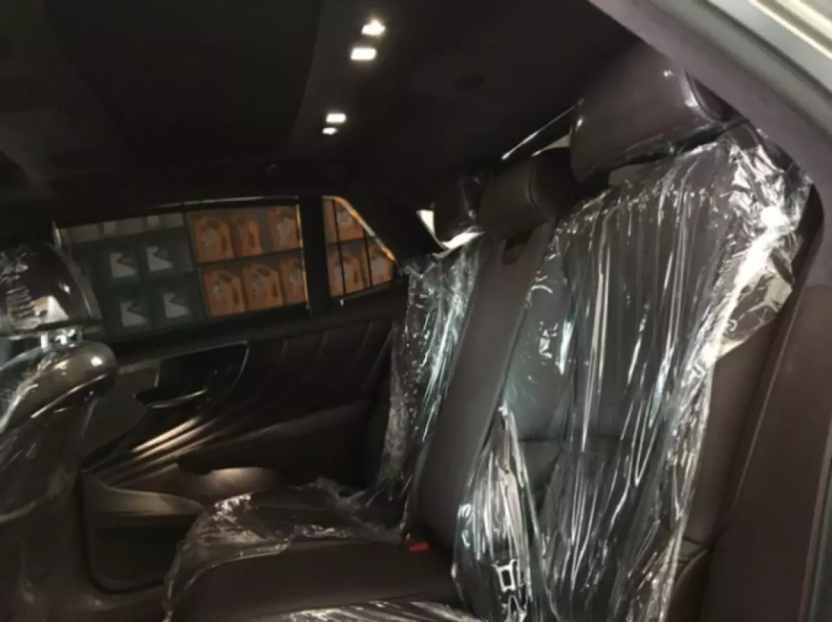 interiorBack